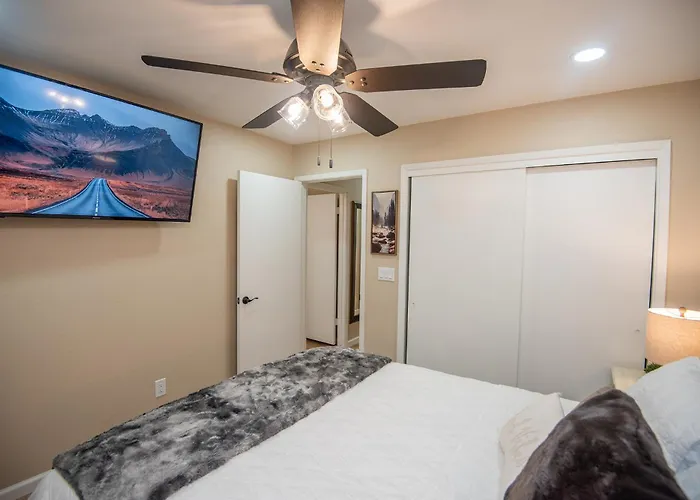 Holiday home 5 Star Luxury With Private Pool And Cozy Firepit