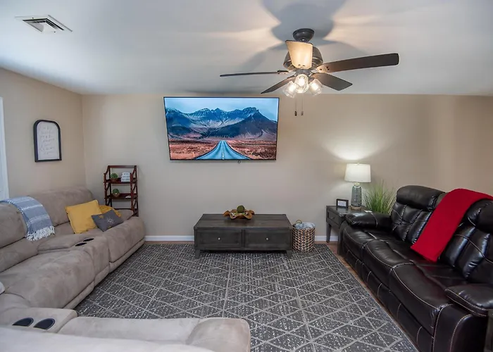 5 Star Luxury With Private Pool And Cozy Firepit Holiday home *