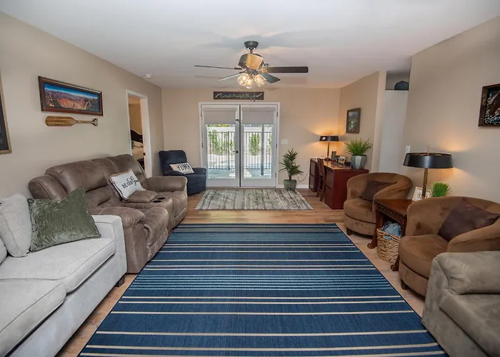 5 Star Luxury With Private Pool And Cozy Firepit Holiday home *